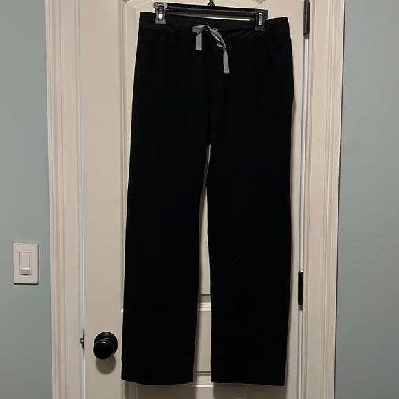 Figs Pants & Jumpsuits Figs Black Scrub Pants Poshmark